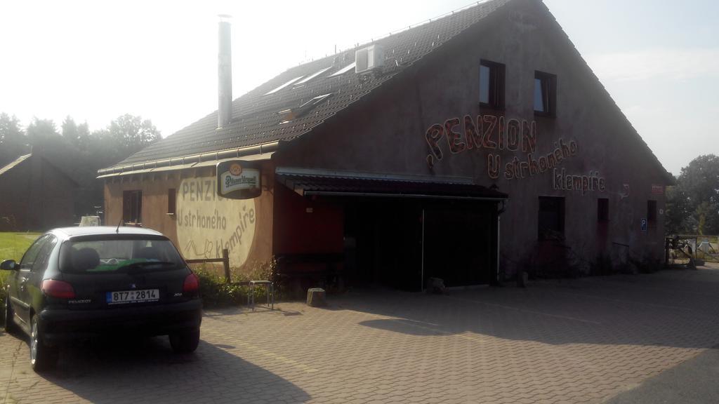 U Strhaneho Klempire Gasthof Ropice